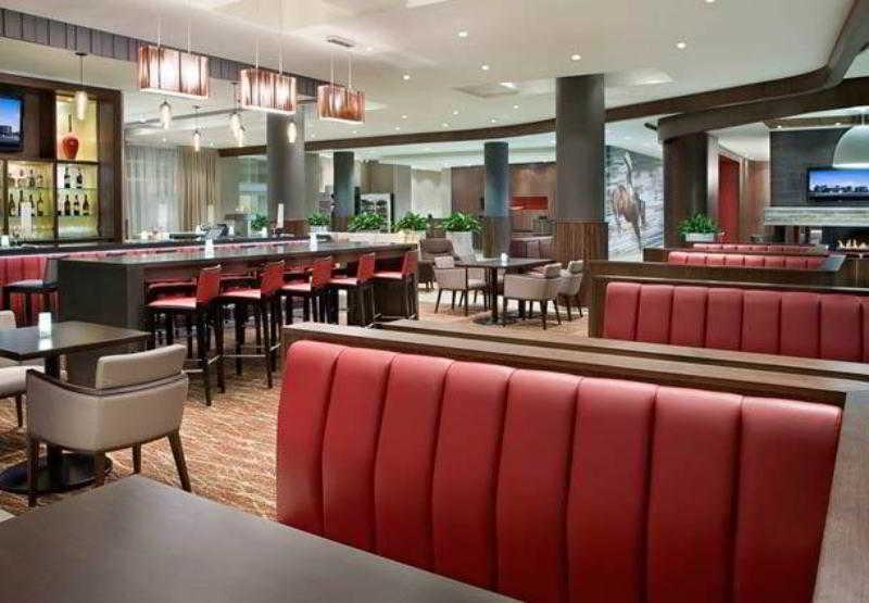 Courtyard By Marriott Calgary Airport Hotell Exteriör bild