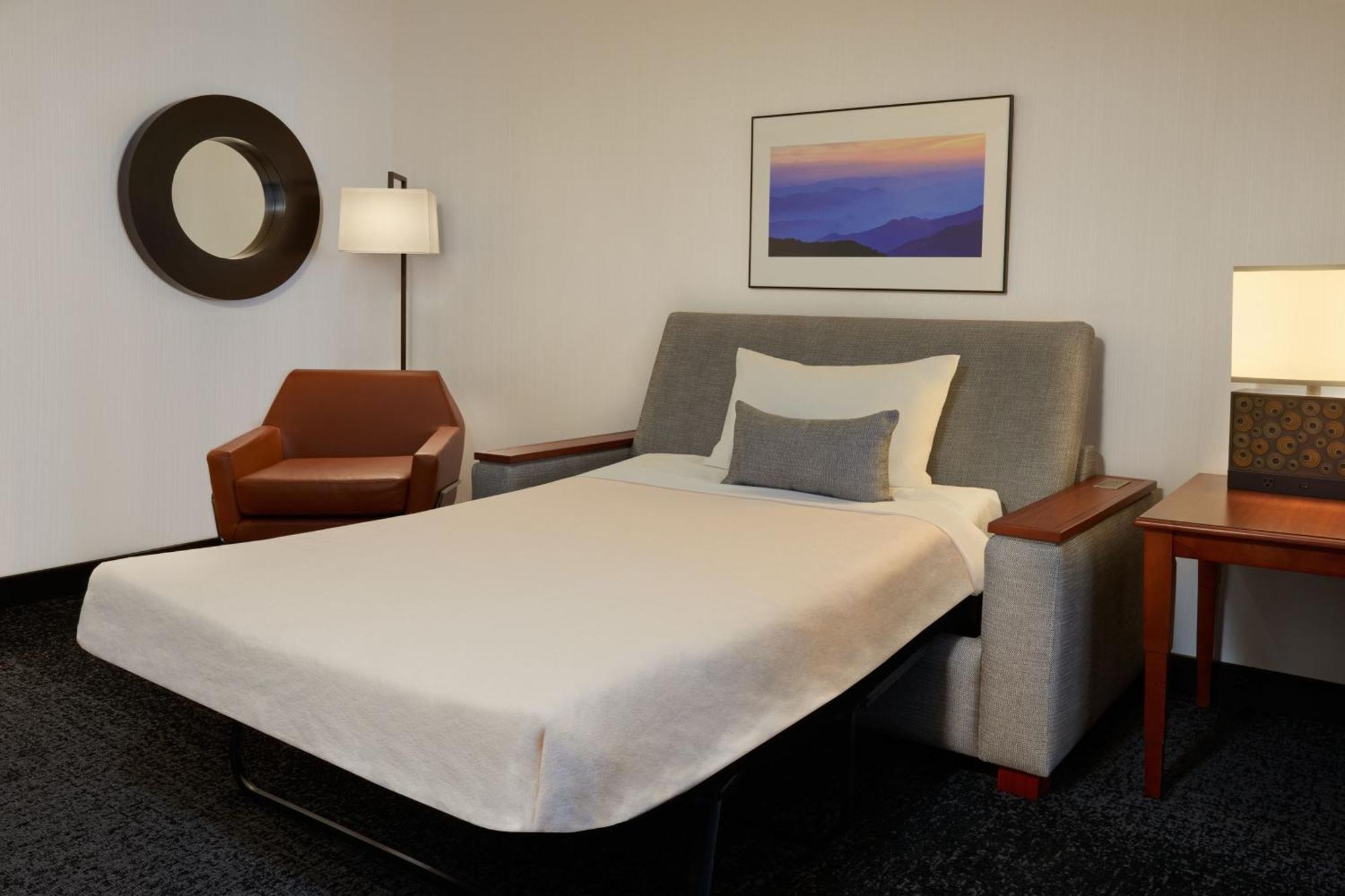 Courtyard By Marriott Calgary Airport Hotell Exteriör bild