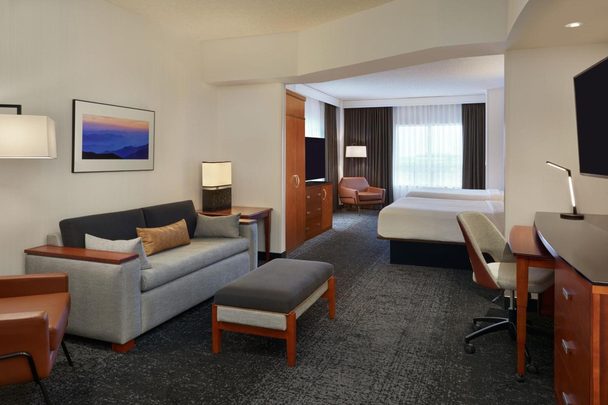 Courtyard By Marriott Calgary Airport Hotell Exteriör bild