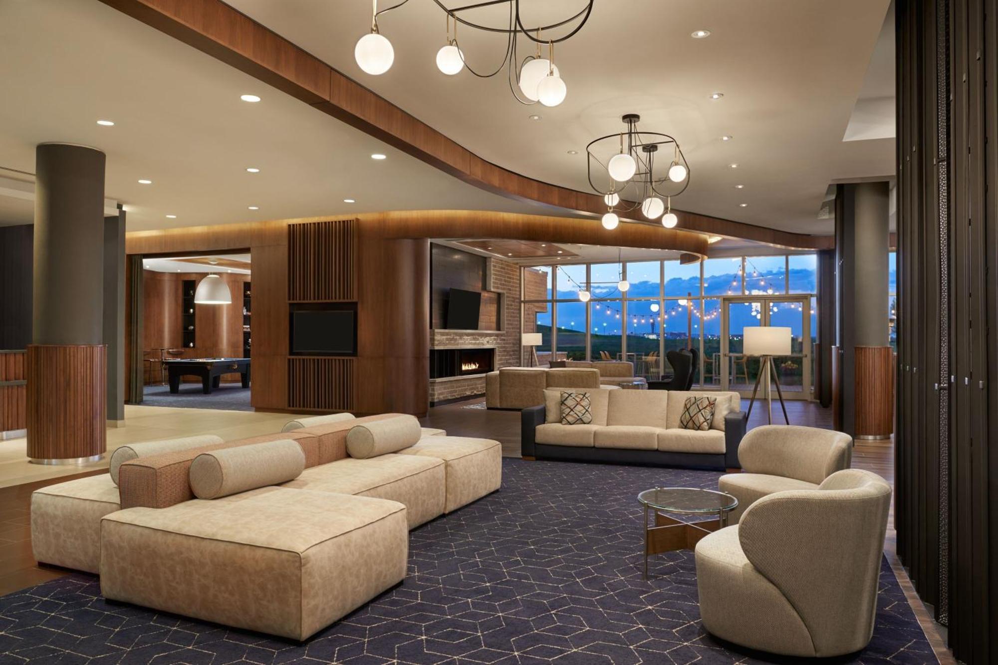 Courtyard By Marriott Calgary Airport Hotell Exteriör bild