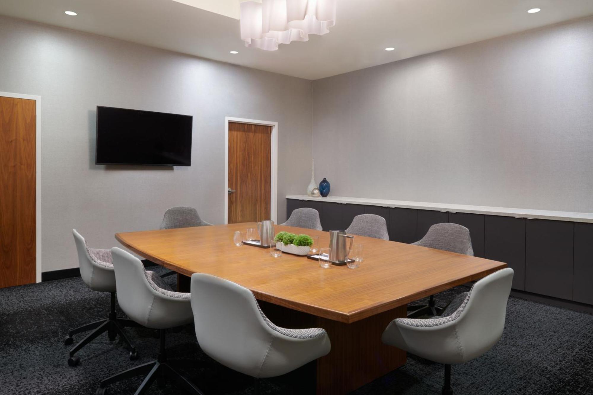 Courtyard By Marriott Calgary Airport Hotell Exteriör bild