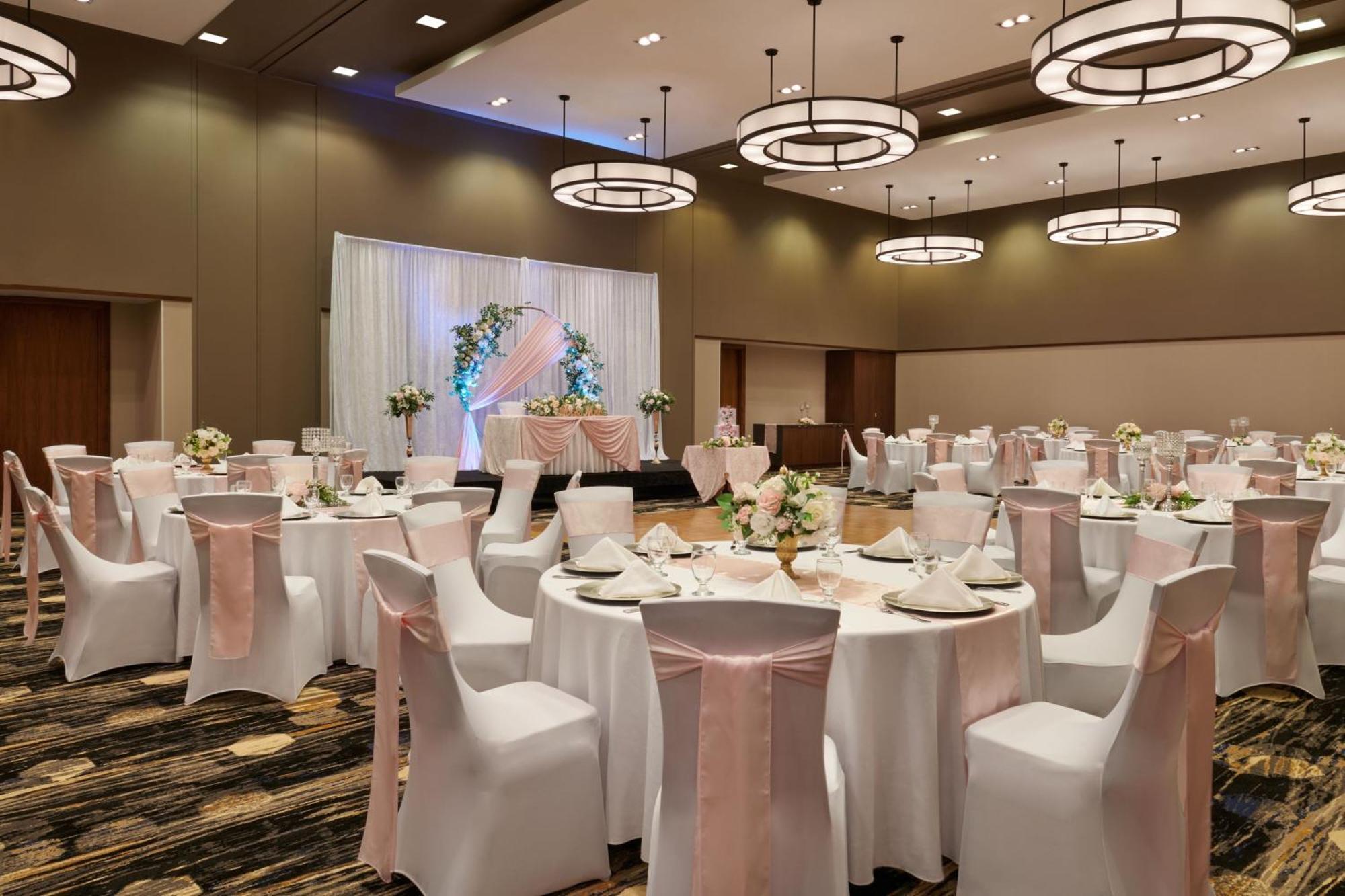 Courtyard By Marriott Calgary Airport Hotell Exteriör bild